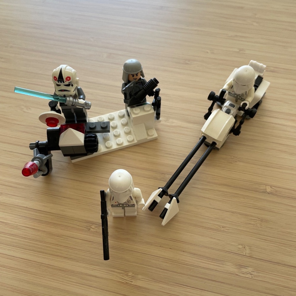 LEGO Star Wars: Snowtrooper Battle Pack (8084)